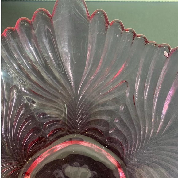 Vintage Fenton Dusty Rose scalloped bowl - Picture 6 of 7